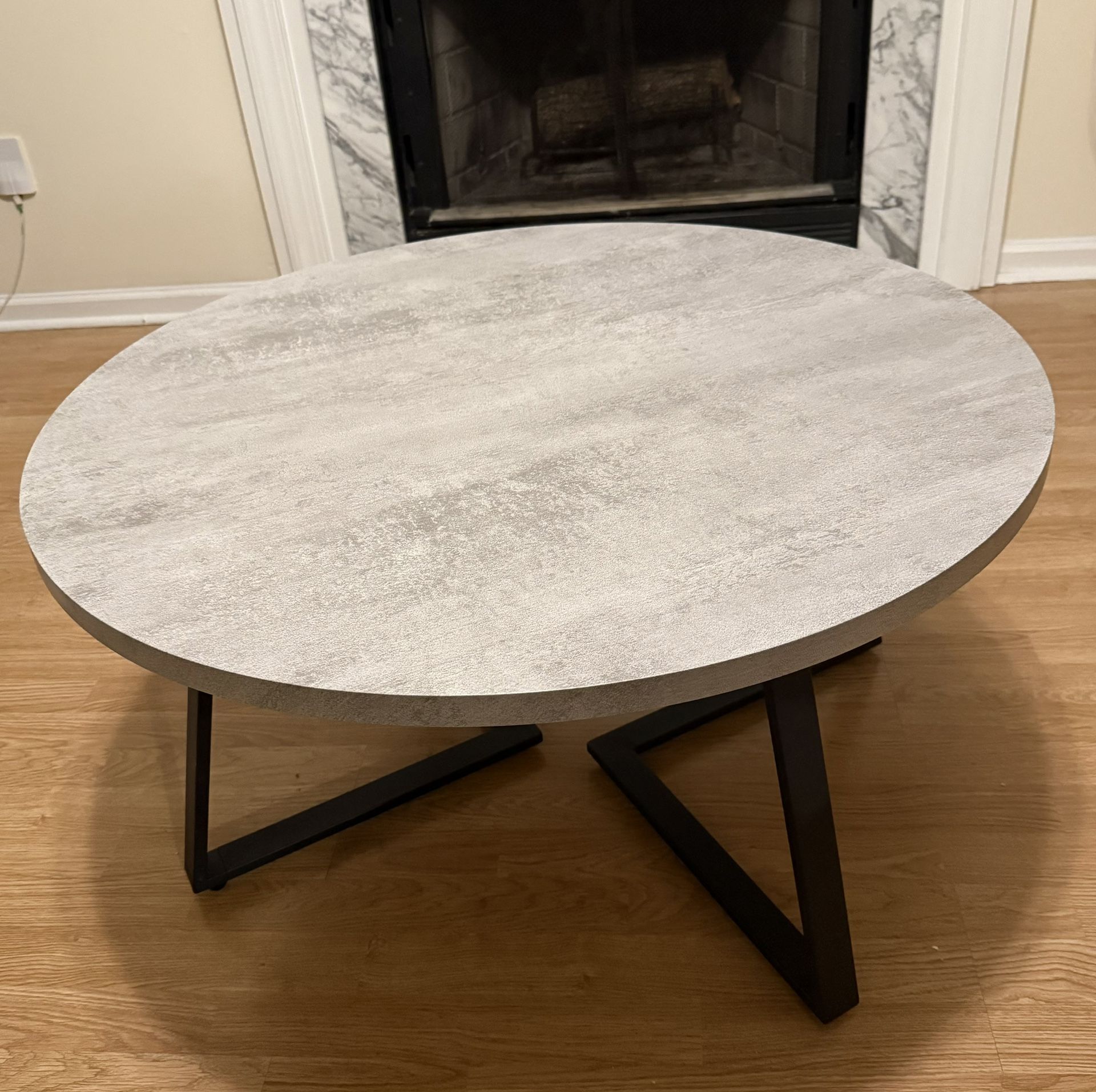 ODIKA 34" Round grey Coffee Table