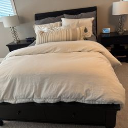 Queen Bedroom Set 