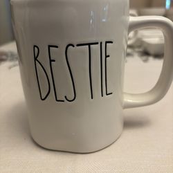 Rae Dunn Bestie Mug