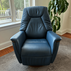 2024 Stressless Max Size M Recliner – Like New, Electric Blue Leather - Kennett Square, PA