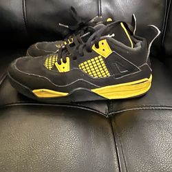 Jordan yellow and black kids
