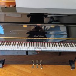 Pearl River Glossy Black Upright Piano