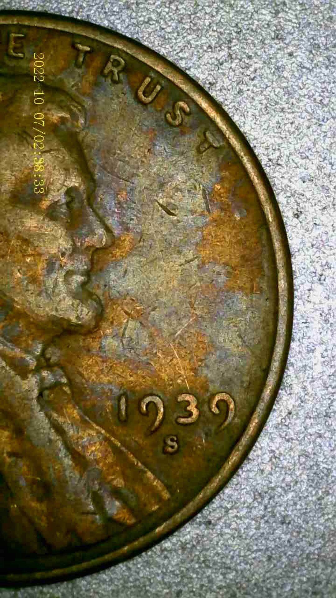 1939 S Lincoln Wheat Penny And 1994 2 Toned Penny