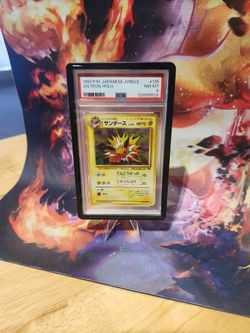 Jolteon - Holo - Pokemon Cards