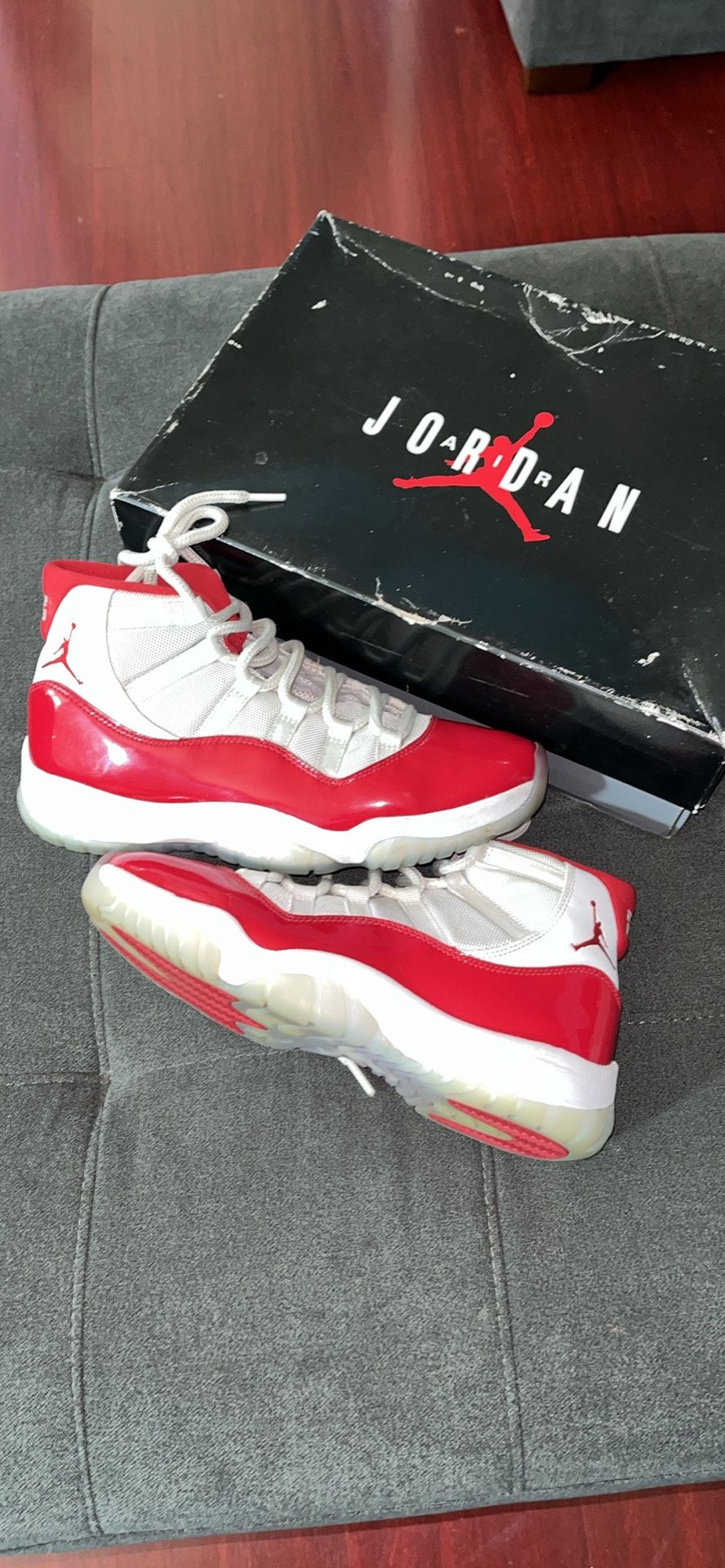 Jordan 11 Cherry 