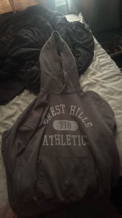 Large forest hills sweater