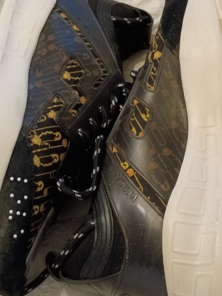 AUTHENTIC NEIMAN MARCUS VERSACE SNEAKERS BLACK AND GOLD PATTERNED SNEAKERS SIZE 12 EUROPEAN 43