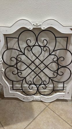 Metal & Wood Rustic Wall Decor
