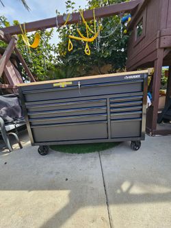 Husky Rolling Tool Chest Cabinet