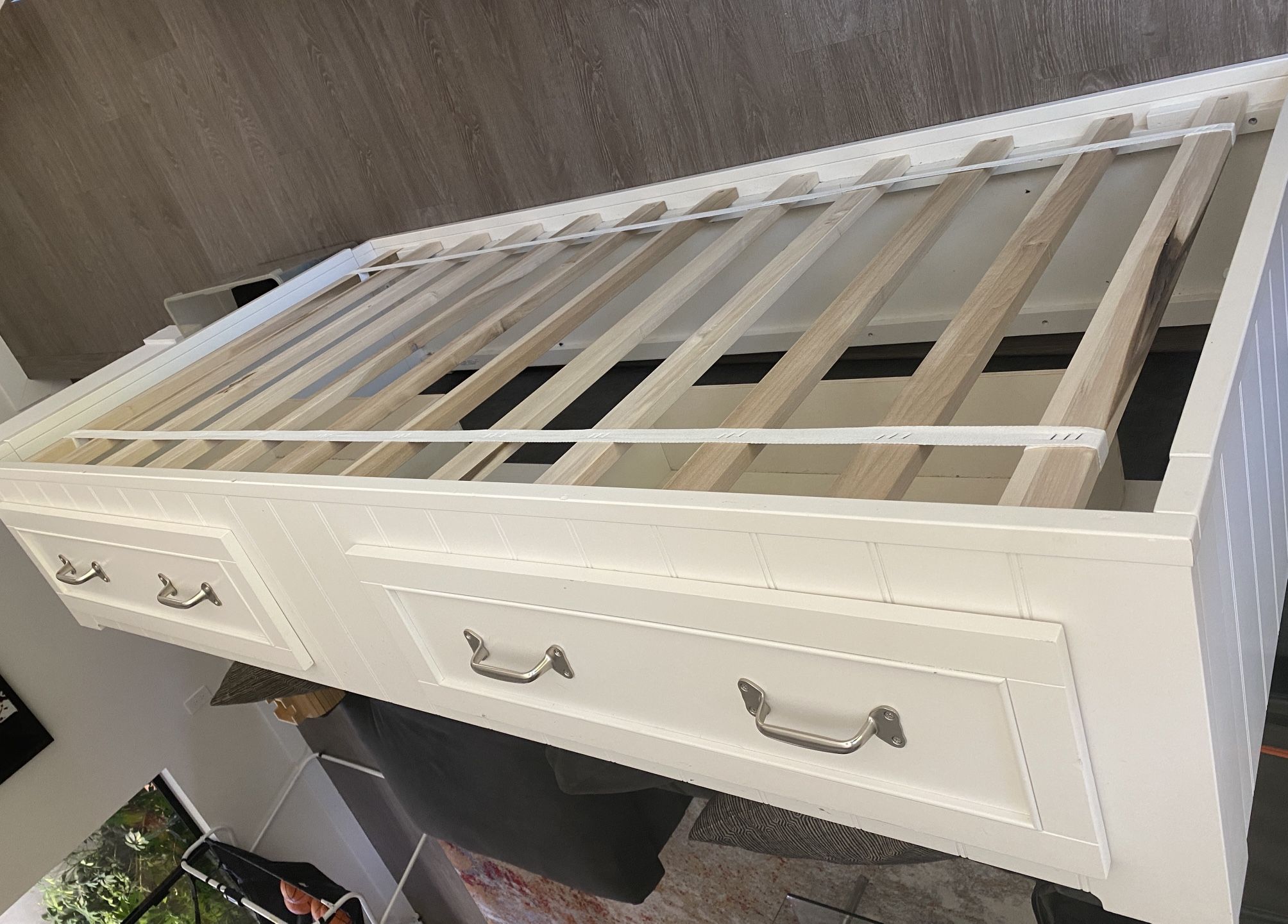 Unisex Twin Bed