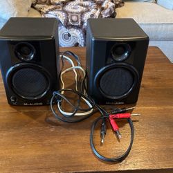 M-Audio AV 40 Monitor Speakers