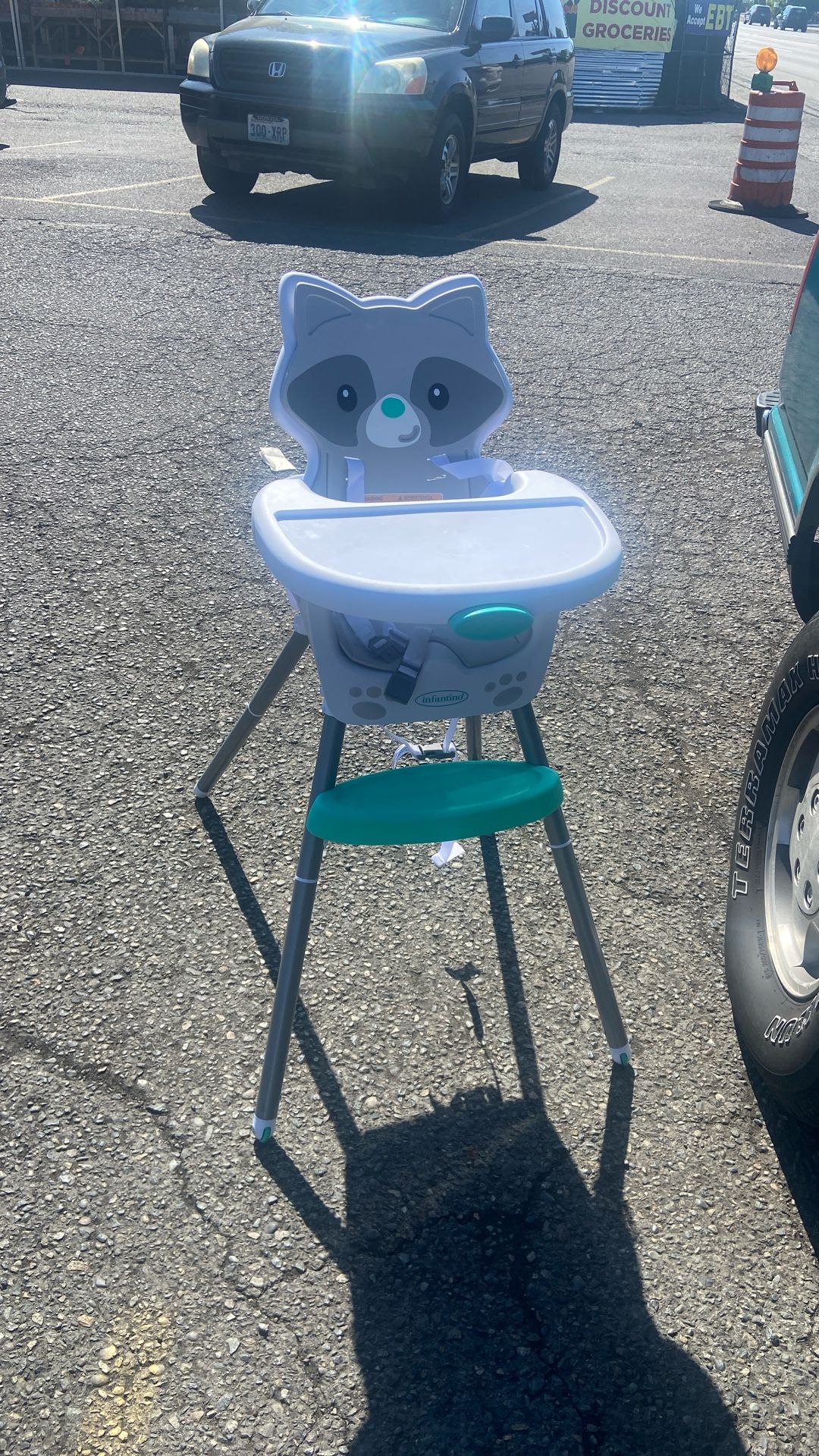 Hi Chair Price 20$. Pick Up.   E. In.  Tacoma 