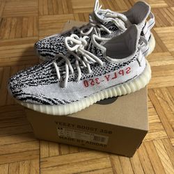 Yeezy Boost 350 V2 