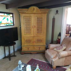 Antique Wooden Wardrone