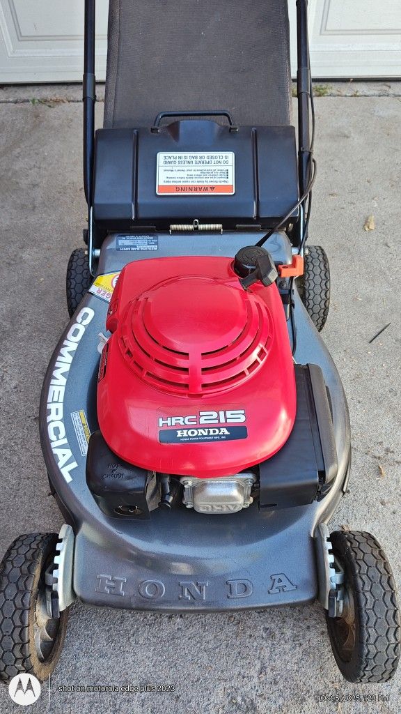 Honda HRC 215 Commercial Lawn Mower 