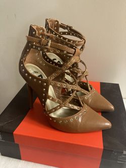Brown Guess Heels 7