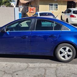 2012 chevy cruze... only 142k miles with turbo sun roof and Manuel Realibe Car Fs Lmk ASAP
