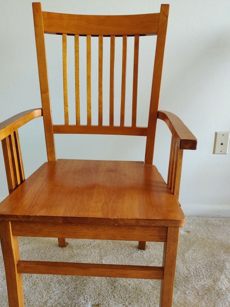 Wooden Chair In Good Condition