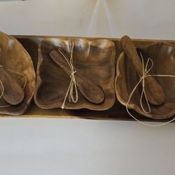 Wooden 7 Piece Set With Serving Tray And Utensils Natural Wood