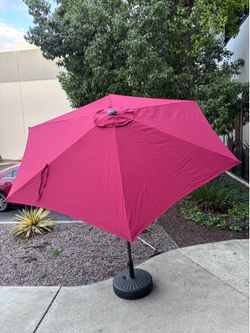 Brand New 7.5’ Heavy Duty Patio Umbrella push button tilt crank open (base sell seperate