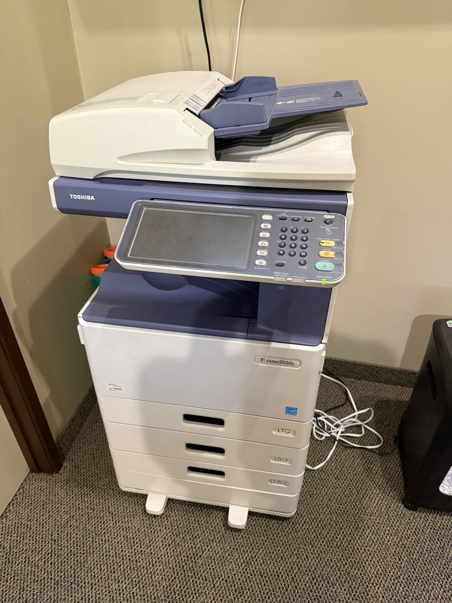 Toshiba e-STUDIO 2050C Color Copier / Printer / Scanner