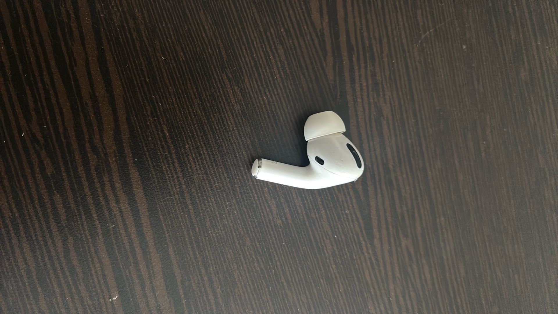 Air pod (Right ear)