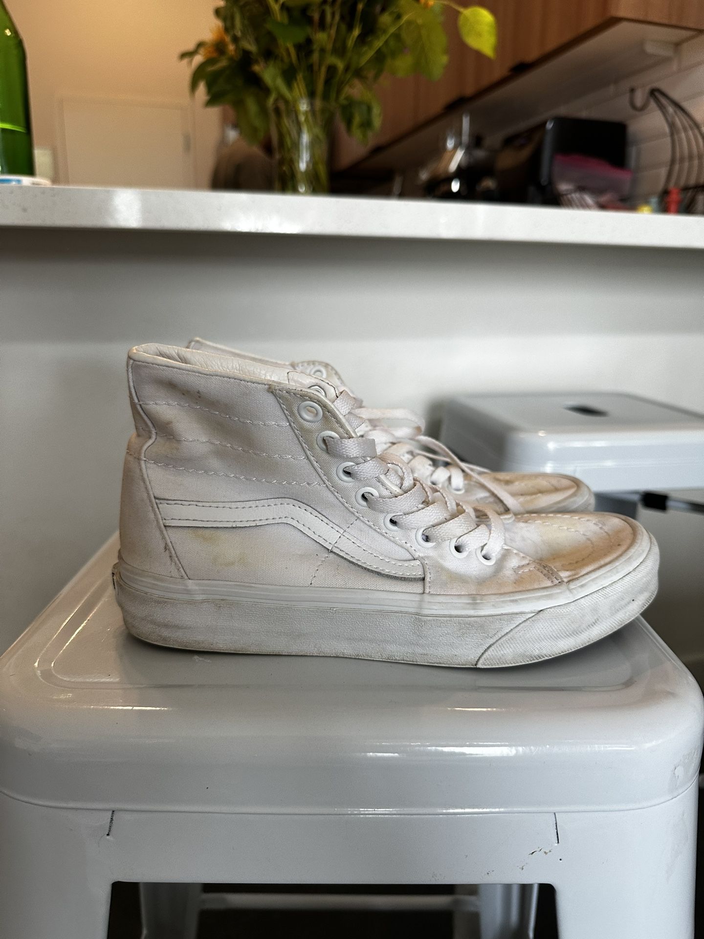 White Hightop Vans (7.5)