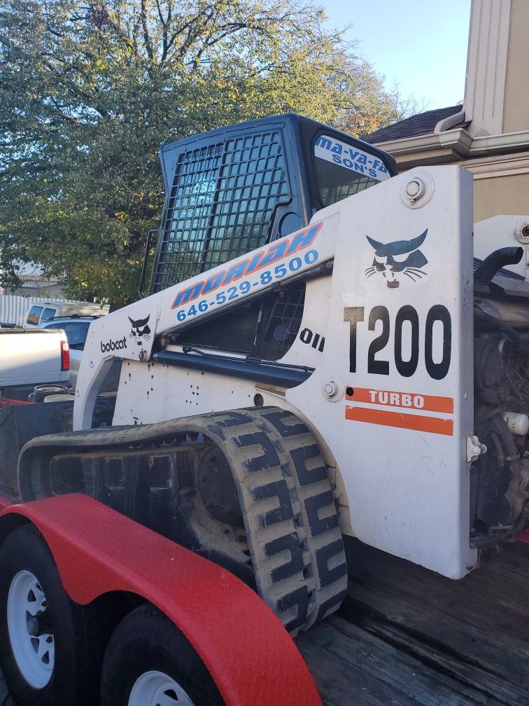 Bobcat T200