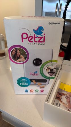 Petzi Treat Cam