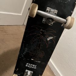 Globe Skateboard 8.0