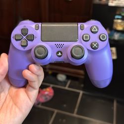 PS4 Controller 