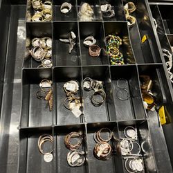 Mixed Wholesale Of Custom Jewelry 200 Pieces Plus 