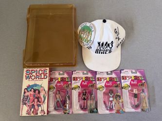 SUPER RARE 1998 Spice Girls Mini Actions Figures, Spice Girls World Vhs Tape, and Spice Girls cap‼️