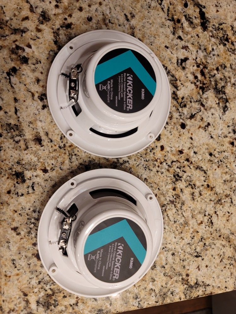 Brand new Kicker Marine 6.5" White boat powersport speakers car audio