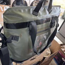 Coho Cooler Bag 