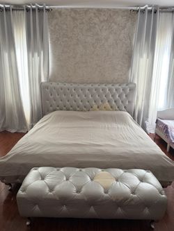 Silver Tufted Upholstered CalKing Bed Frame with Bench