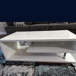 BOWERY HILL Modern Coffee Table in White