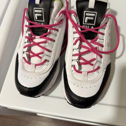 Fila  Women’s Tennis Shoes 