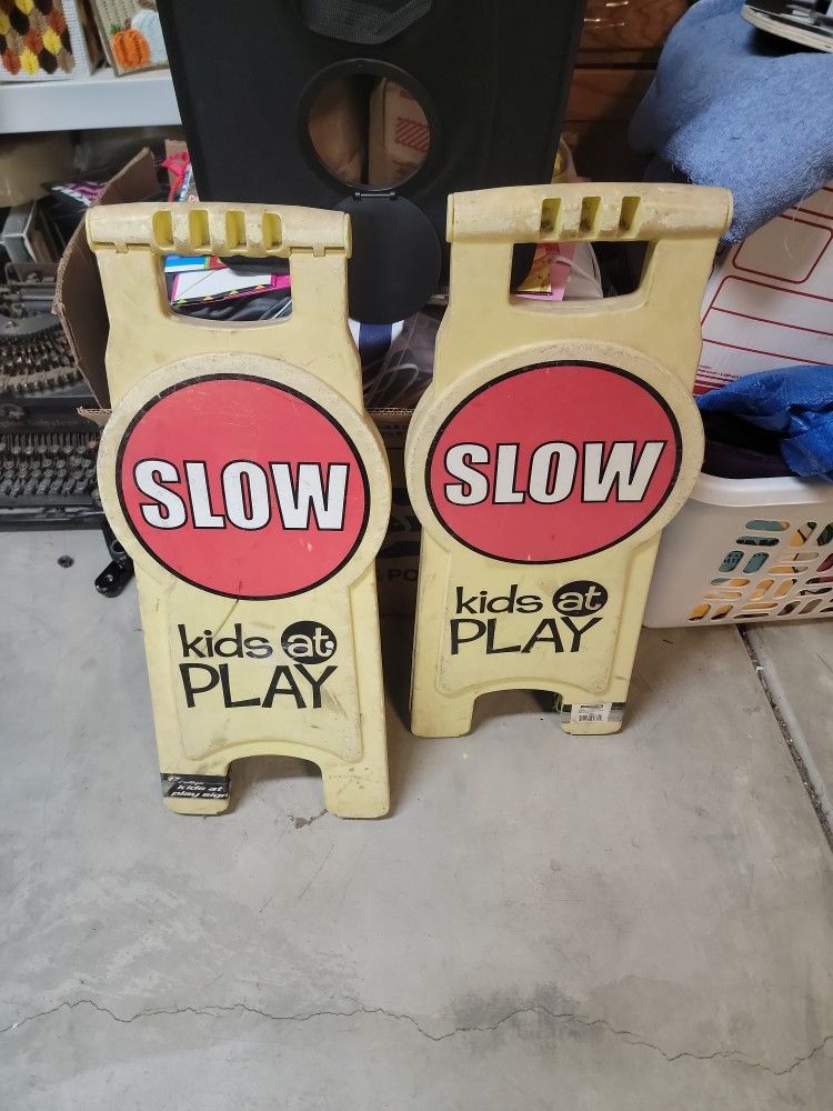 Slow Kids At Play Stand