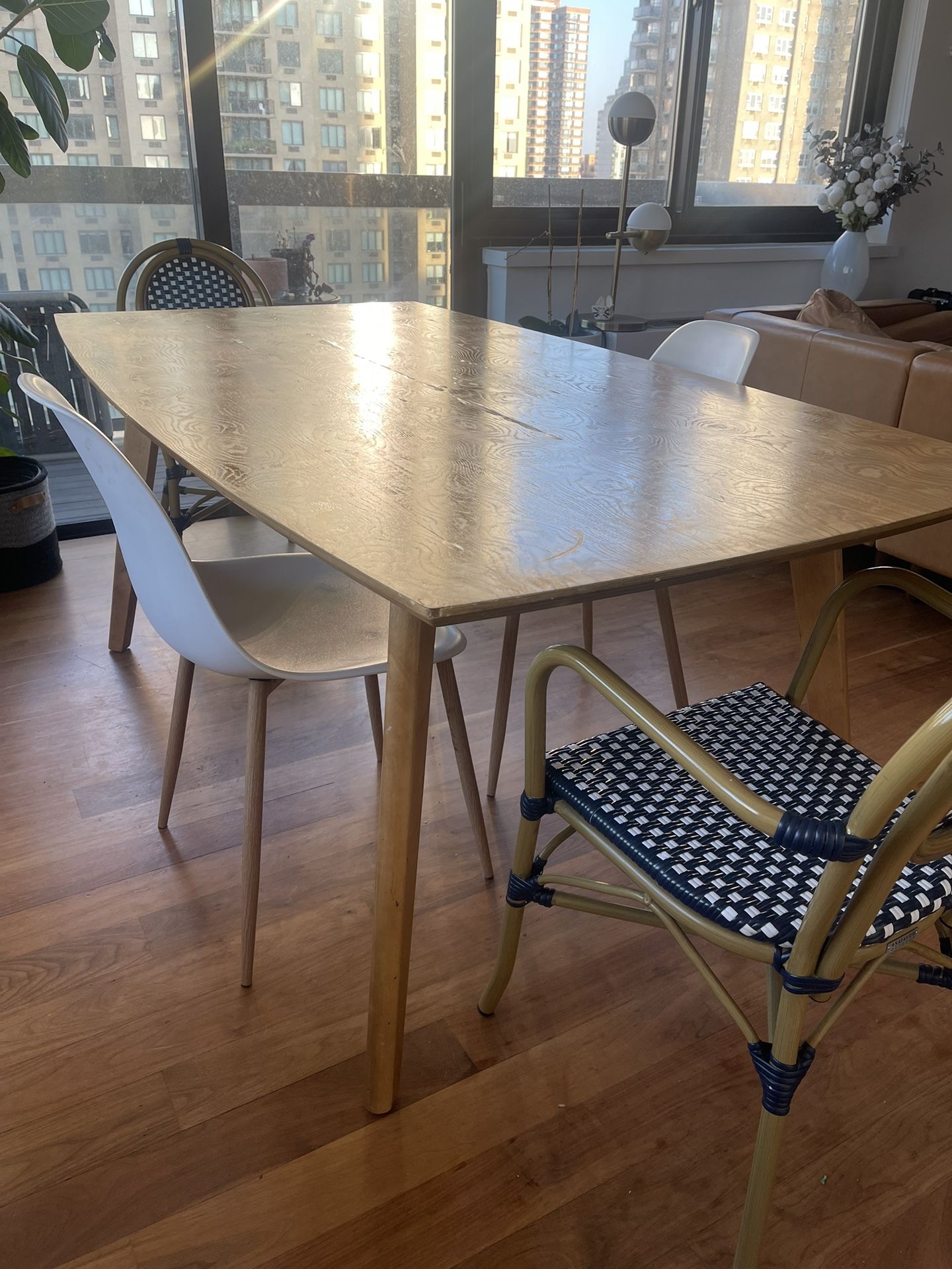 6 Person Dining table