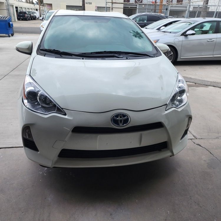 2014 Toyota Prius C