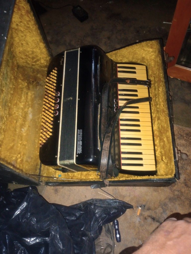 SOPRANI  ITALIAN ACCORDION
