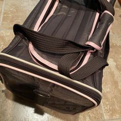 Dog carrier