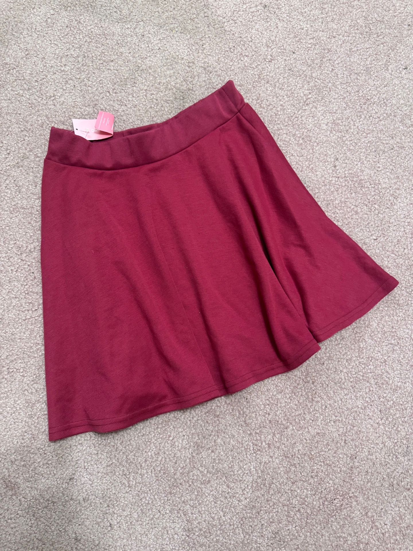 New Medium Burgundy Red Short Stretchy Skirt Boho Y2k