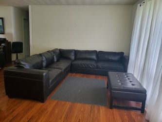 Black Faux Leather Sectional Sofa with Ottoman – Modern L-Shape – Make Offer