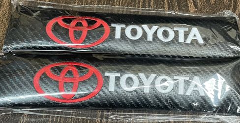 Toyota seat belt straps