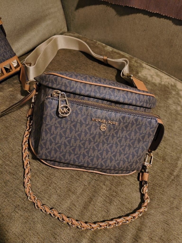Michael Kors Slater Sling