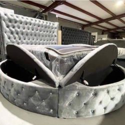 Gray Velvet Storage Queen Bed💥 Financing Options✅ Brand New☄️ Delivery Available 👍