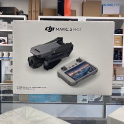 DJI Mavic 3 Pro Fly More Combo 