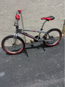 Mongoose 25th edition chrome vintage bike 20 inch wheel